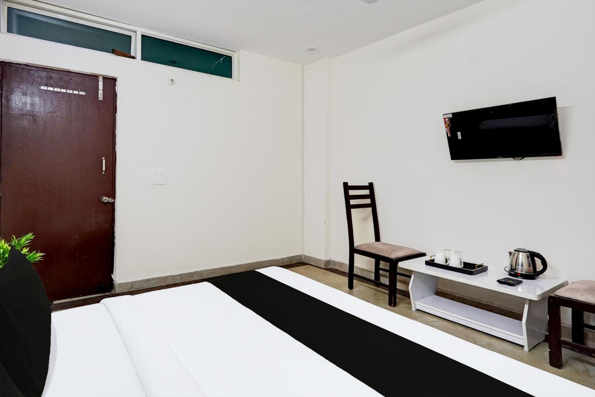 Hotel O Ashoka Inn Hotel Near Botanical Garden Noida Exterior photo